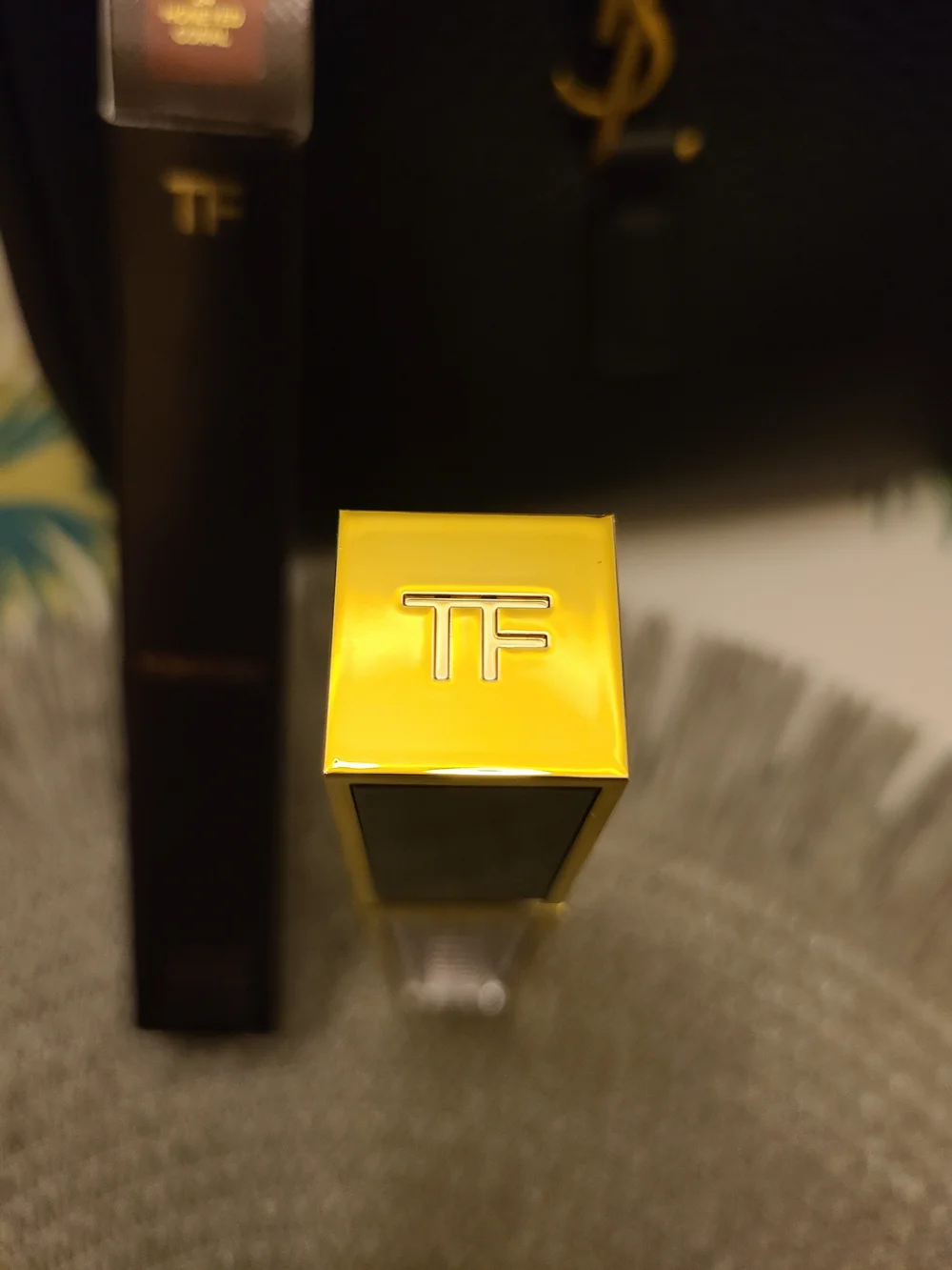 Tom Ford Gloss Luxe Lip Gloss Honeyed Coral